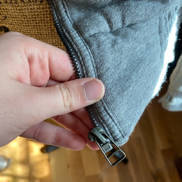 Vans gray jacket with fur lined hood - Picture 7 of 10